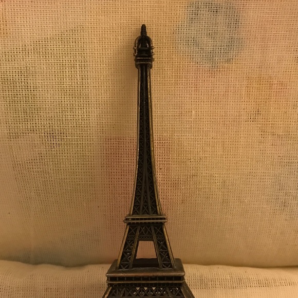 Bronze -Toned Eiffel Tower Figurine Statue - Picture 3 of 3